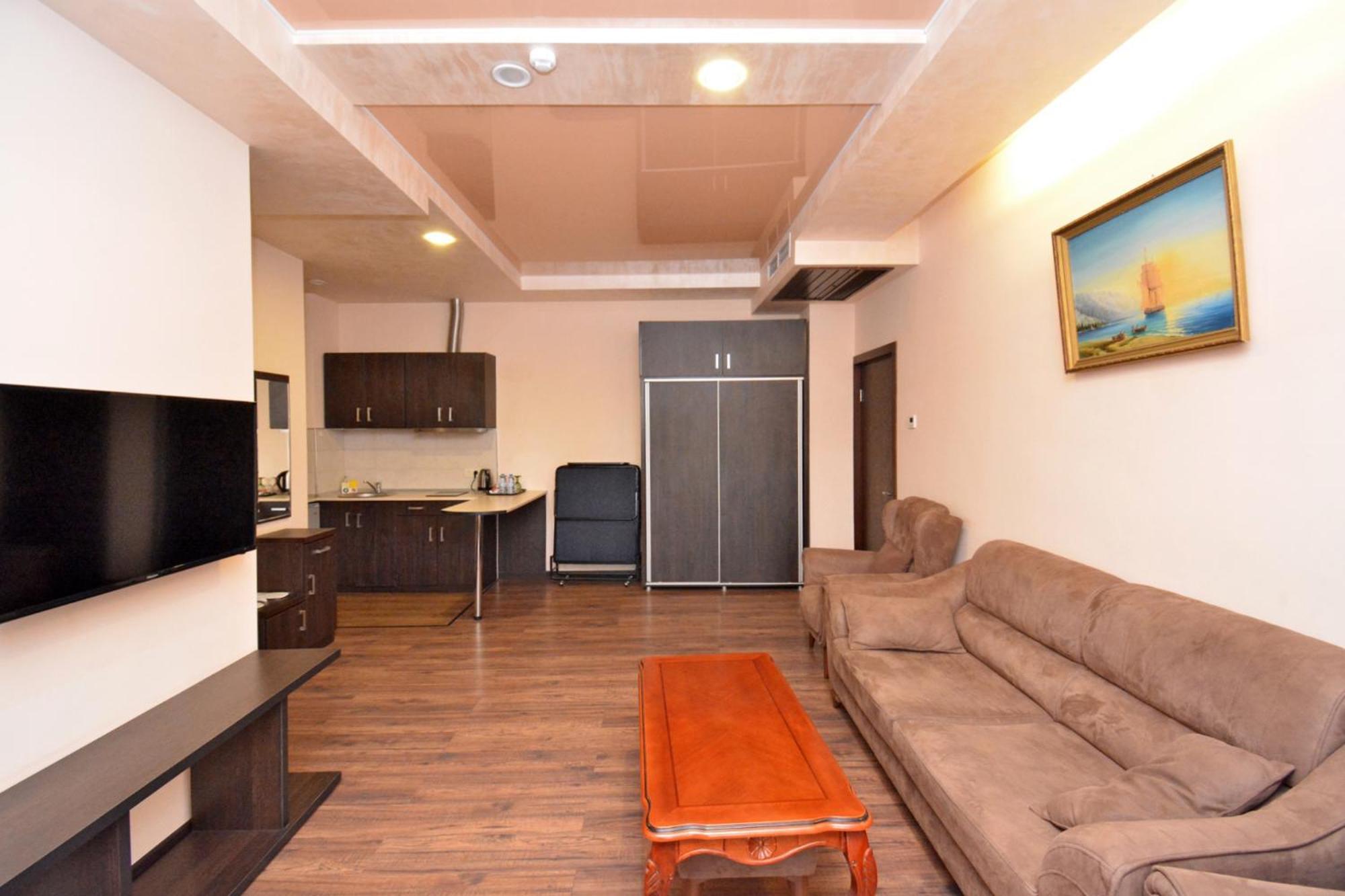 Partez Hotel Jerevan Exteriör bild